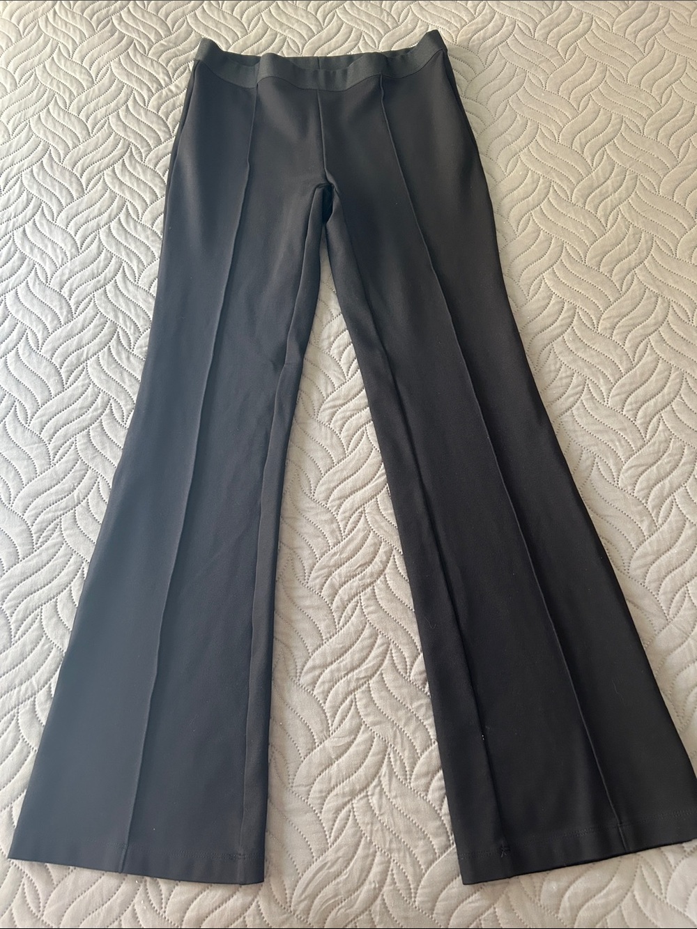 EUC - ⚫️ BCBGMaxAzria Jaryd Black Flare Trousers